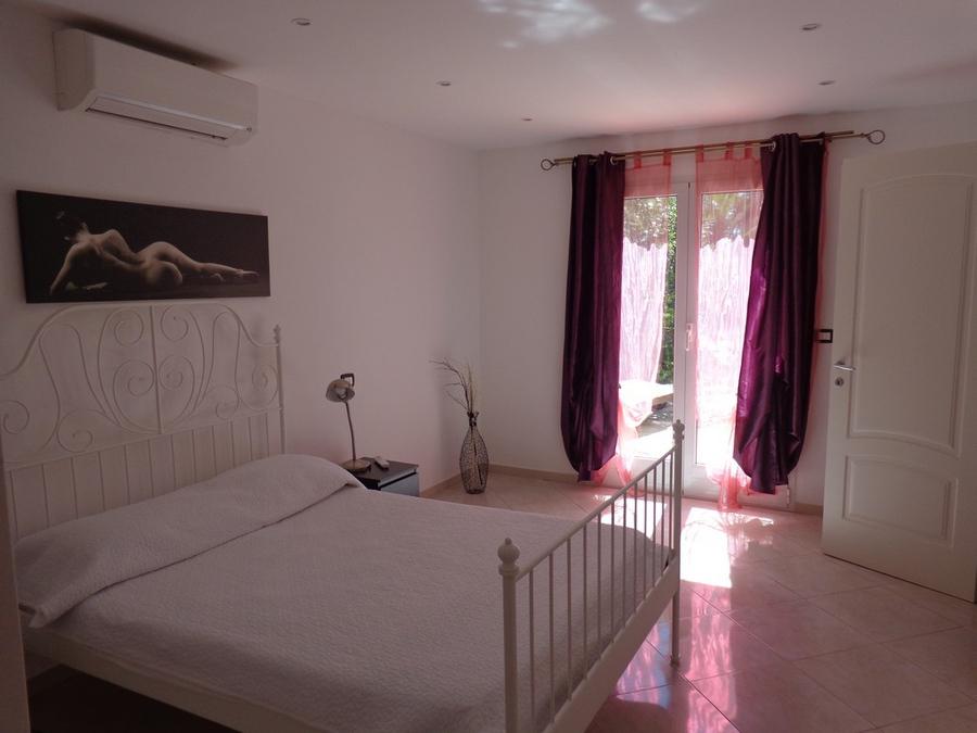Lilia – sea view